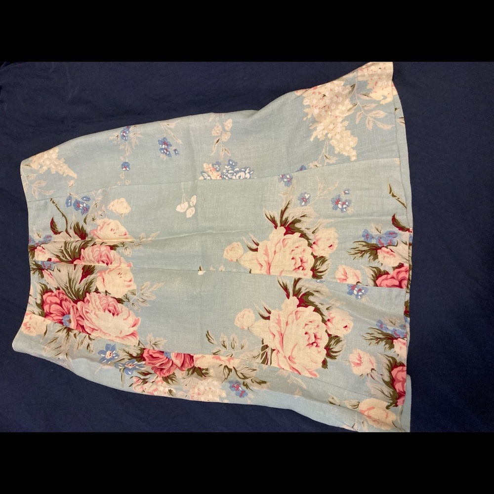 light blue flowered linen trumpet skirt size 38